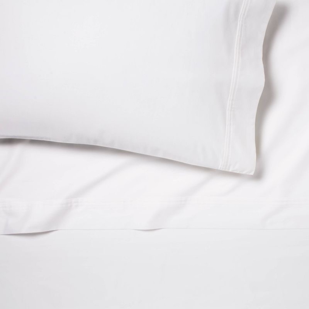 400 Thread Count Solid Performance Sheet Set - Threshold™ - Picture 2 of 6